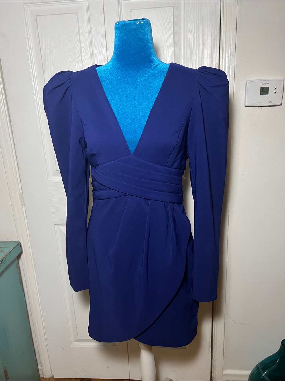 Lavish Alice Blue Long Sleeve Deep V Mini Dress Women’s 6
